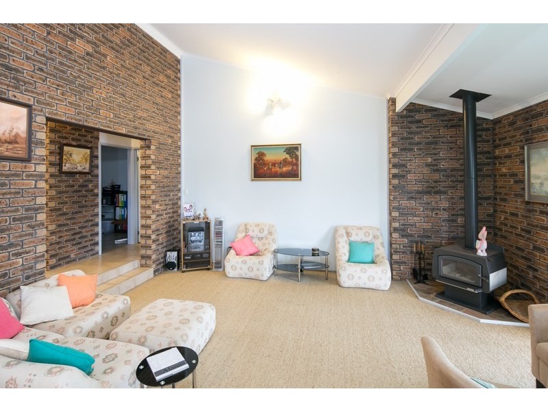 16 Marco Polo Place, Hollywell QLD 4216