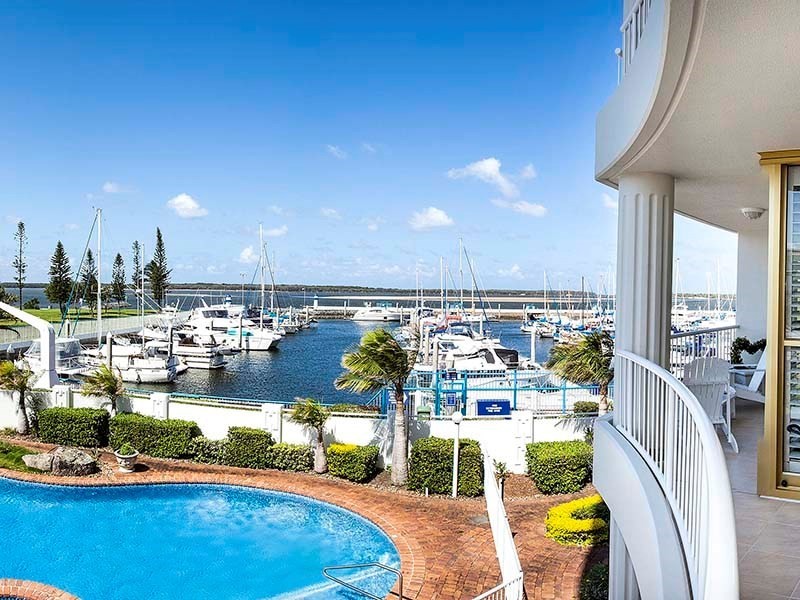 3/19 Oatlands Esplanade, Runaway Bay QLD 4216