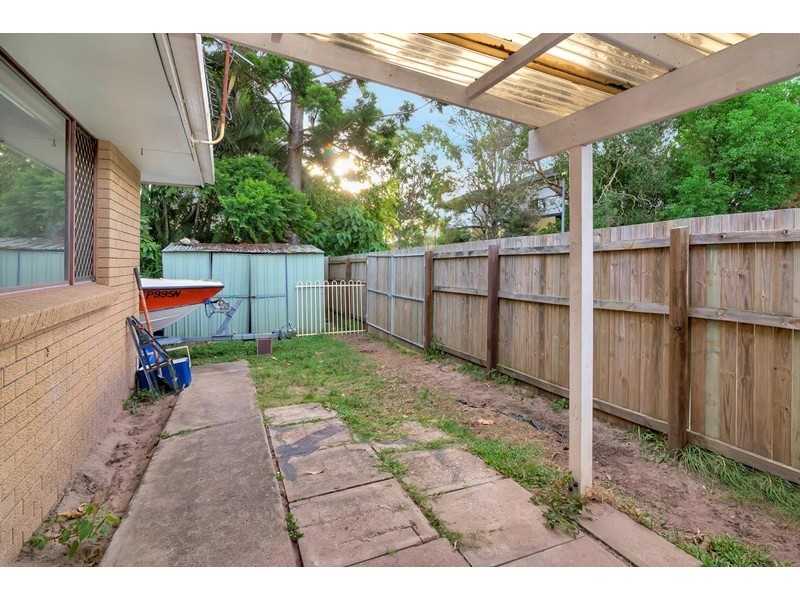 2/32 Proud Street, Labrador QLD 4215