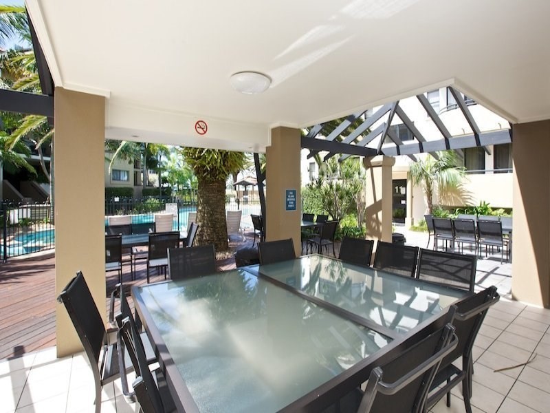 319/392 Marine Parade, Labrador QLD 4215