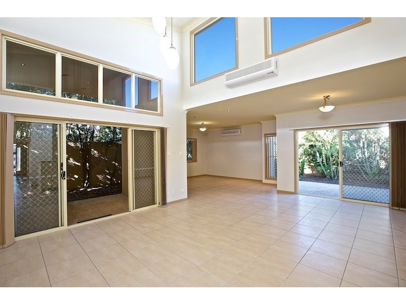 71 East Quay Drive, Biggera Waters QLD 4216