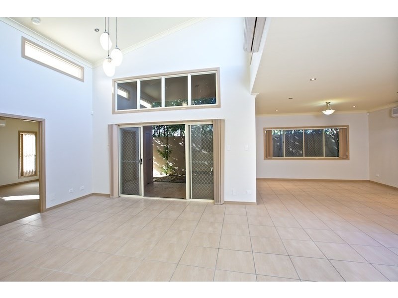 71 East Quay Drive, Biggera Waters QLD 4216