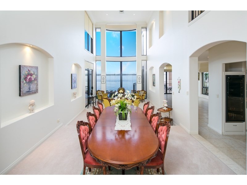 53 The Peninsula, Paradise Point QLD 4216