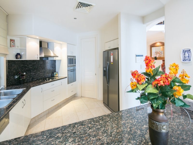 53 The Peninsula, Paradise Point QLD 4216