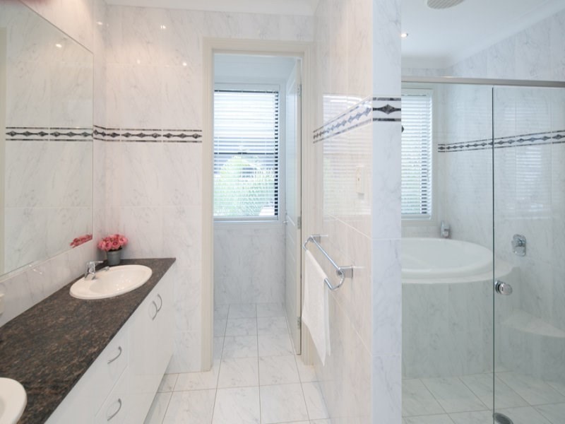 53 The Peninsula, Paradise Point QLD 4216