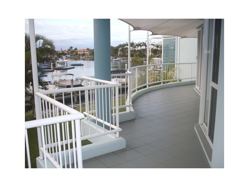 30/75 Morala Avenue, Runaway Bay QLD 4216