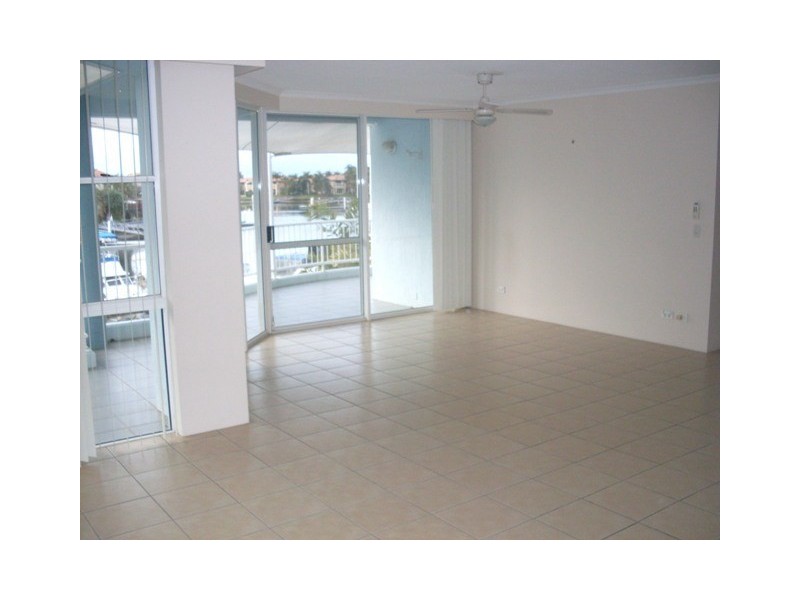 30/75 Morala Avenue, Runaway Bay QLD 4216