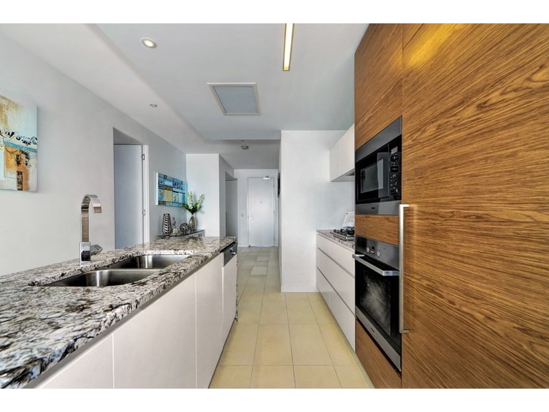 3301/4 Marina Promenade, Paradise Point QLD 4216