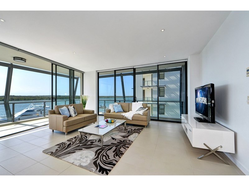 3301/4 Marina Promenade, Paradise Point QLD 4216