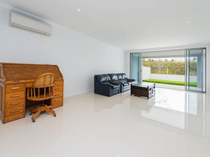 18B Compass Drive, Biggera Waters QLD 4216