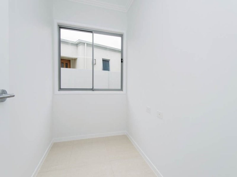 18B Compass Drive, Biggera Waters QLD 4216