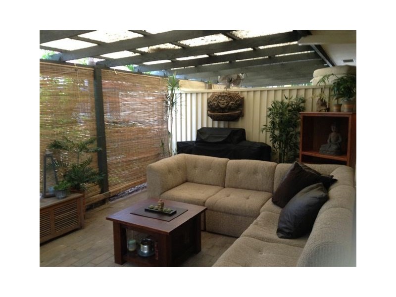 2/53 Milton Avenue, Paradise Point QLD 4216