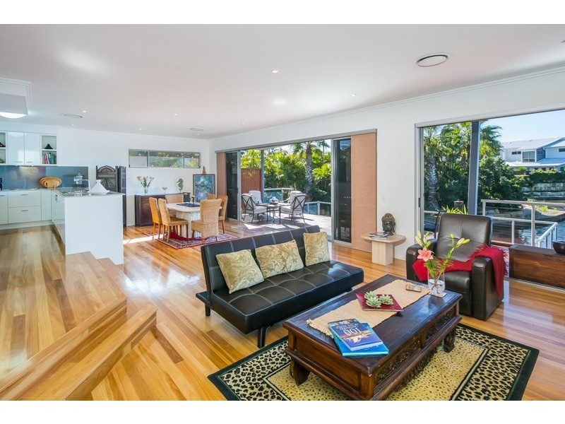 70/181 Lae Drive, Coombabah QLD 4216