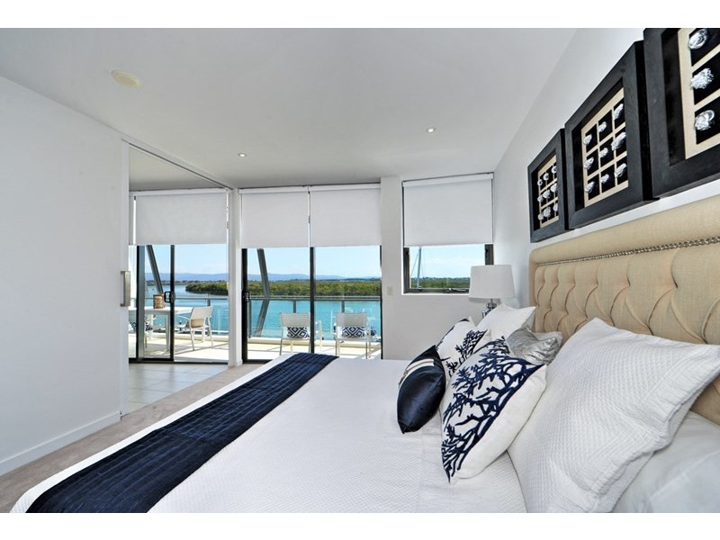 4 Marina Promenade, Paradise Point QLD 4216