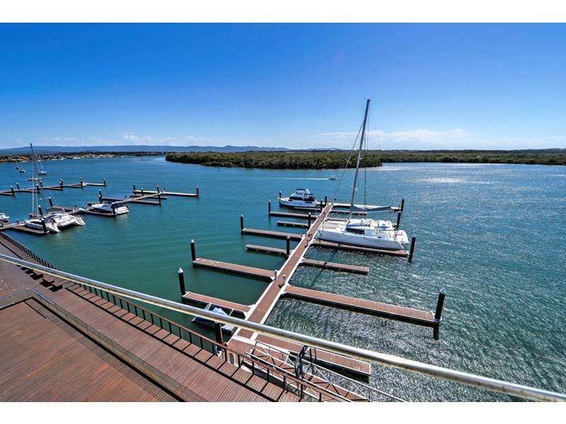 4 Marina Promenade, Paradise Point QLD 4216
