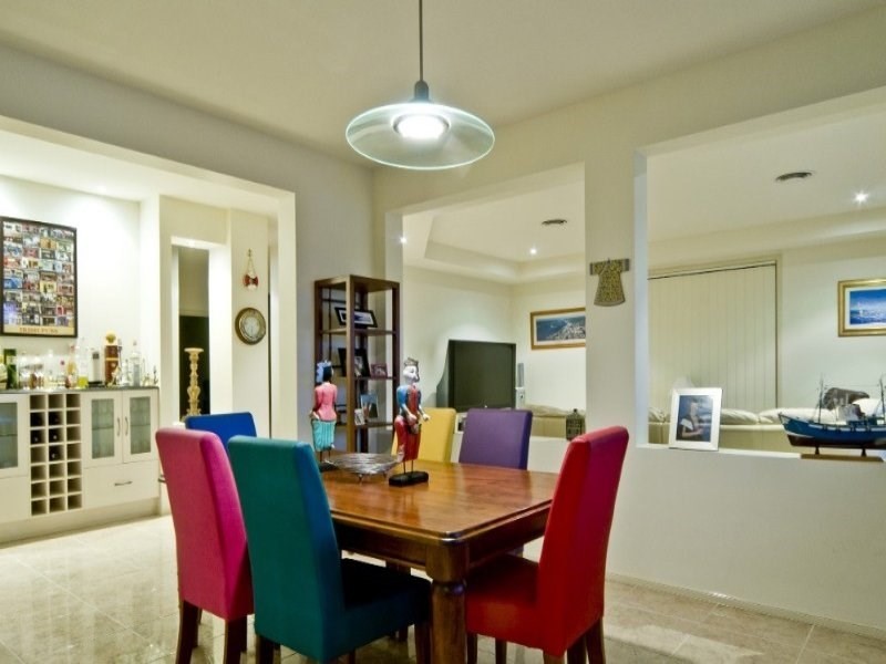 37 The Sovereign Mile, Sovereign Islands QLD 4216