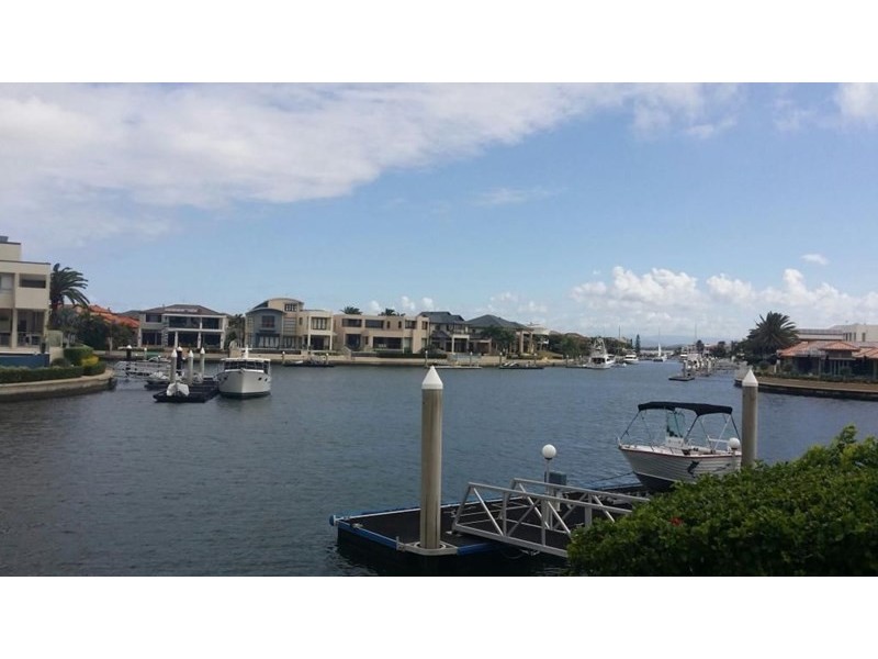 37 The Sovereign Mile, Sovereign Islands QLD 4216