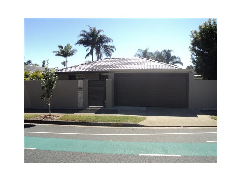 3 Matthew Flinders, Paradise Point QLD 4216