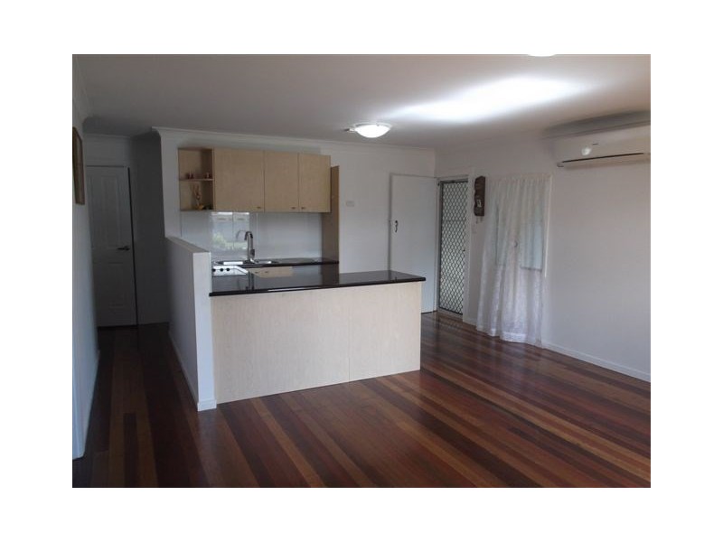 10 Sunbird Avenue, Paradise Point QLD 4216