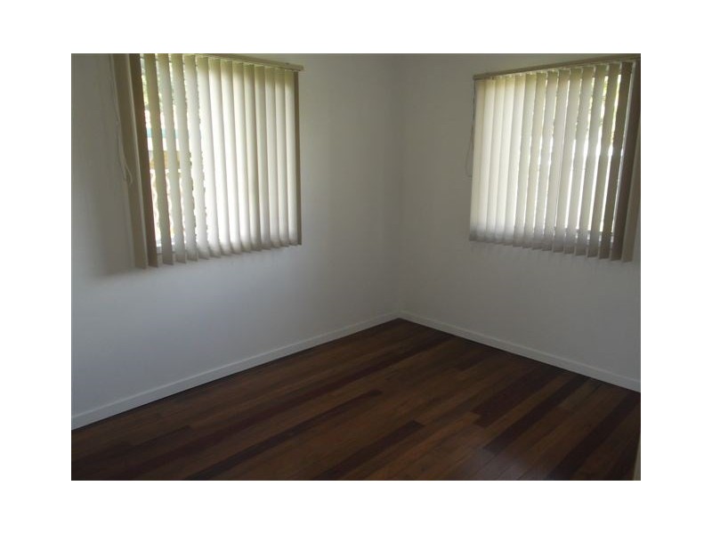 10 Sunbird Avenue, Paradise Point QLD 4216