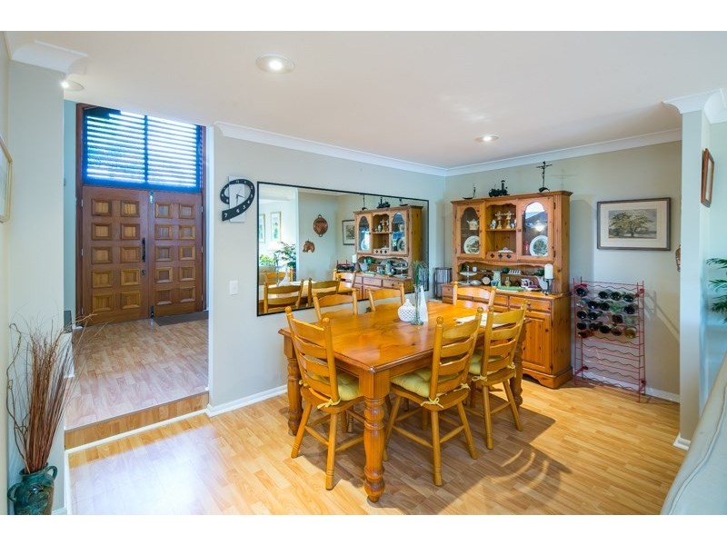 4 Smugglers Place, Runaway Bay QLD 4216