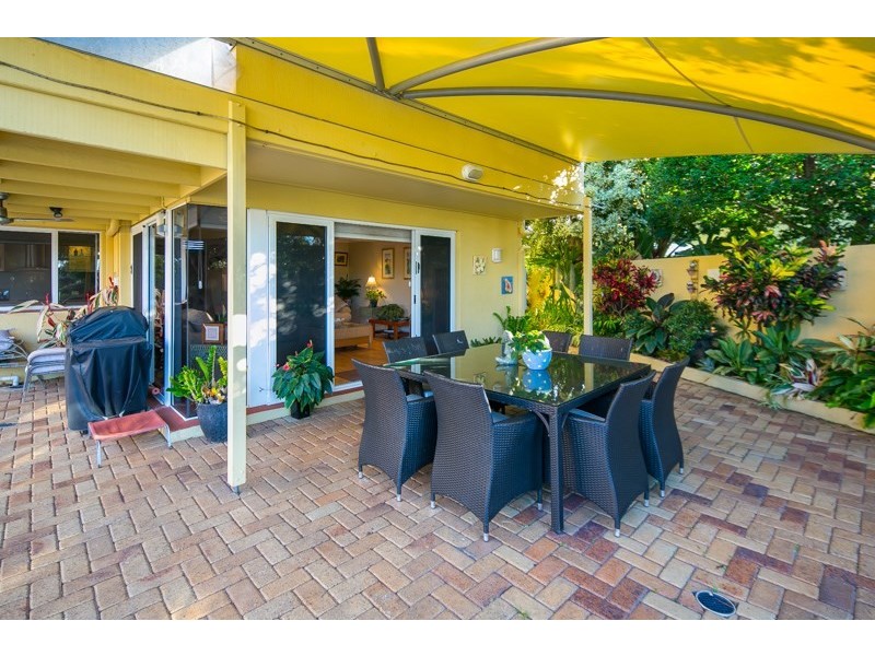 4 Smugglers Place, Runaway Bay QLD 4216