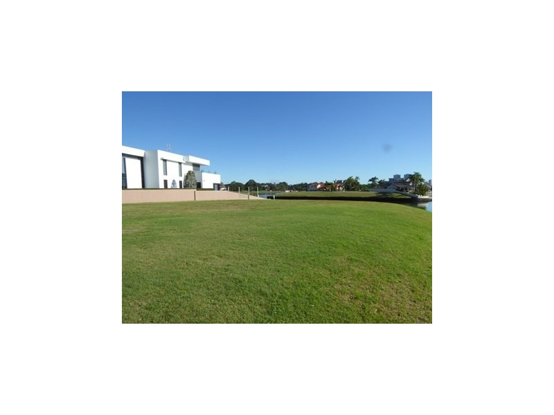 85 Admiralty Drive, Surfers Paradise QLD 4217