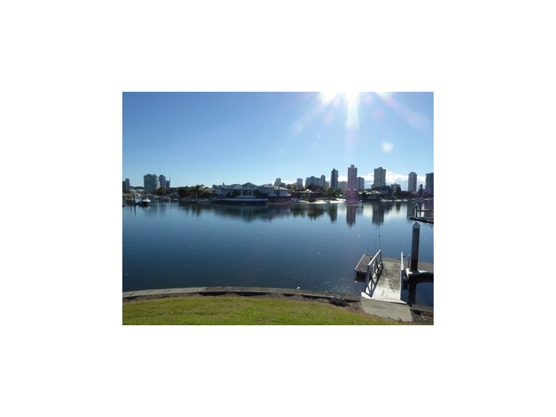 85 Admiralty Drive, Surfers Paradise QLD 4217