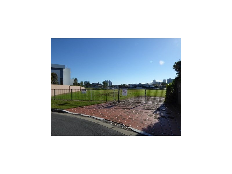 85 Admiralty Drive, Surfers Paradise QLD 4217