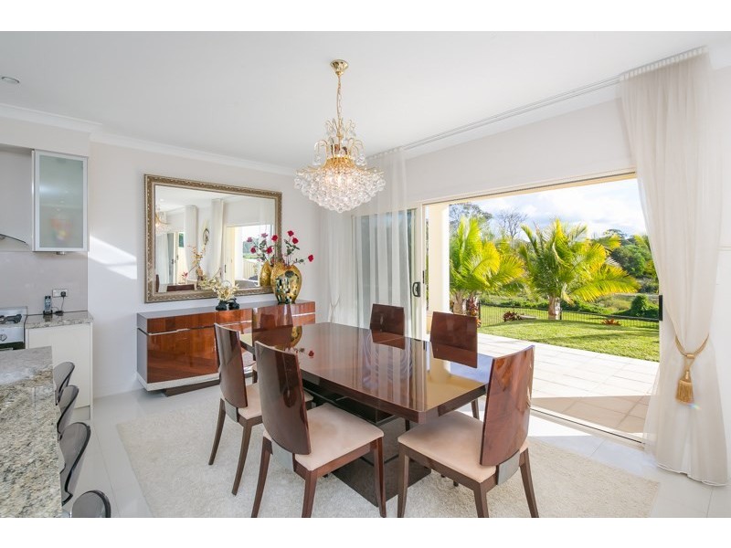 64 Golden Bear Drive, Arundel QLD 4214