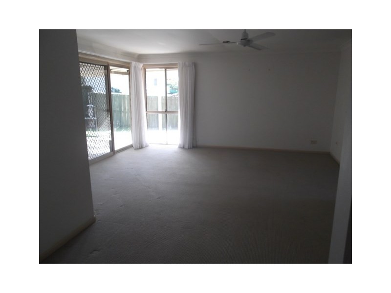 28 Akoonah Street, Hope Island QLD 4212