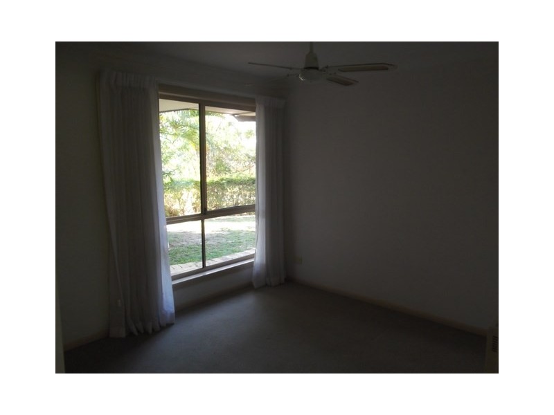 28 Akoonah Street, Hope Island QLD 4212