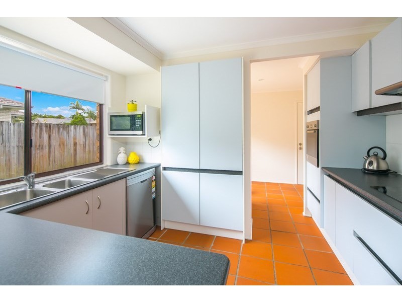 41 Allied Drive, Arundel QLD 4214