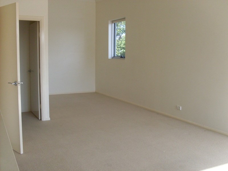 16/5 Carey Lane, Southport QLD 4215