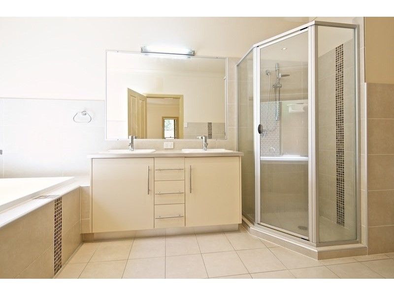 69 East Quay Drive, Biggera Waters QLD 4216