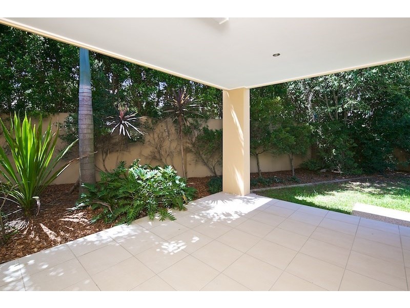 69 East Quay Drive, Biggera Waters QLD 4216