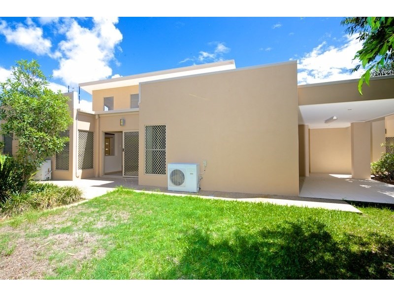 69 East Quay Drive, Biggera Waters QLD 4216