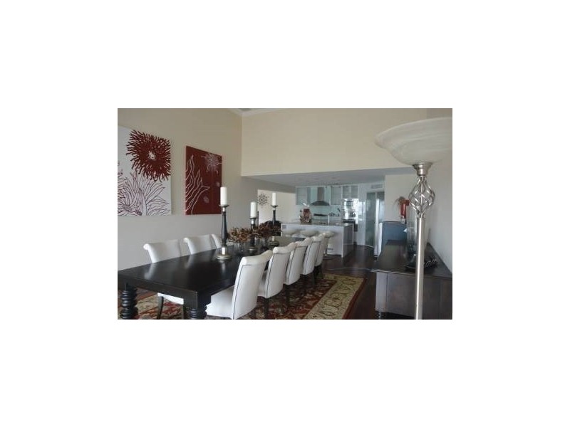 9/36 Oatland Esplanade, Runaway Bay QLD 4216