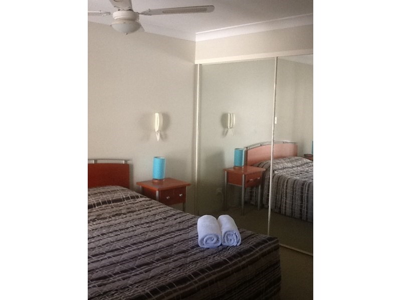 212/392 Marine Parade, Labrador QLD 4215