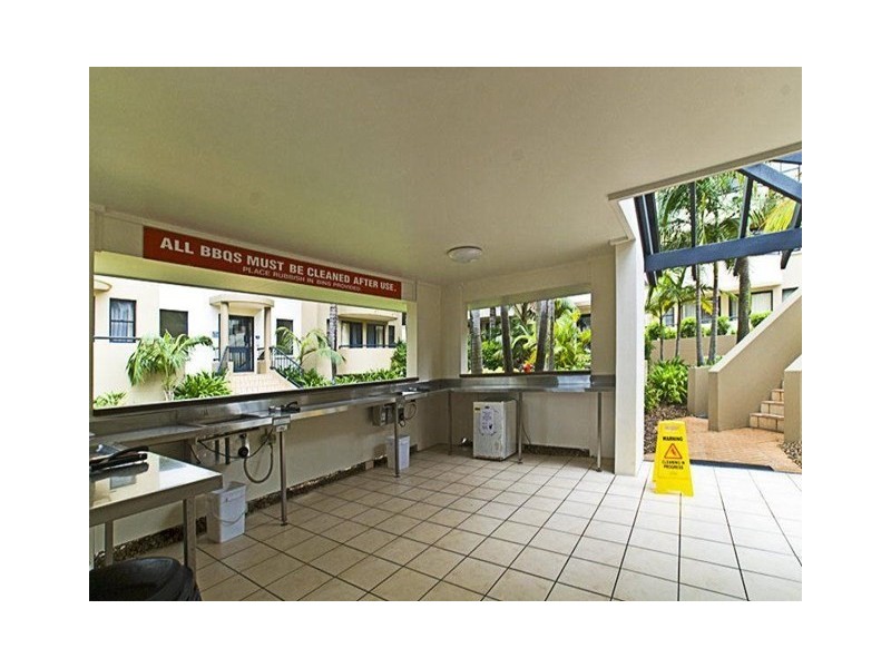 212/392 Marine Parade, Labrador QLD 4215