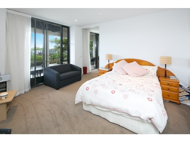 2101/1 Marina Promenade, Paradise Point QLD 4216