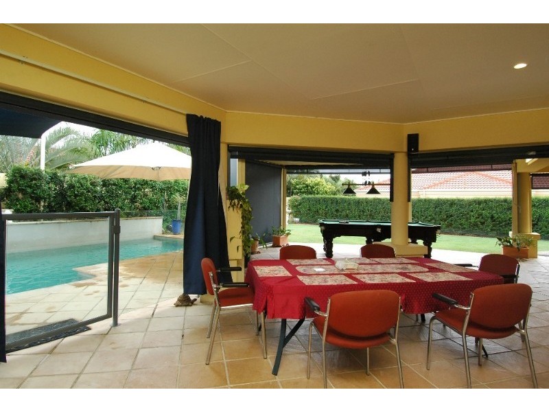 7 Oxford Place, Arundel QLD 4214