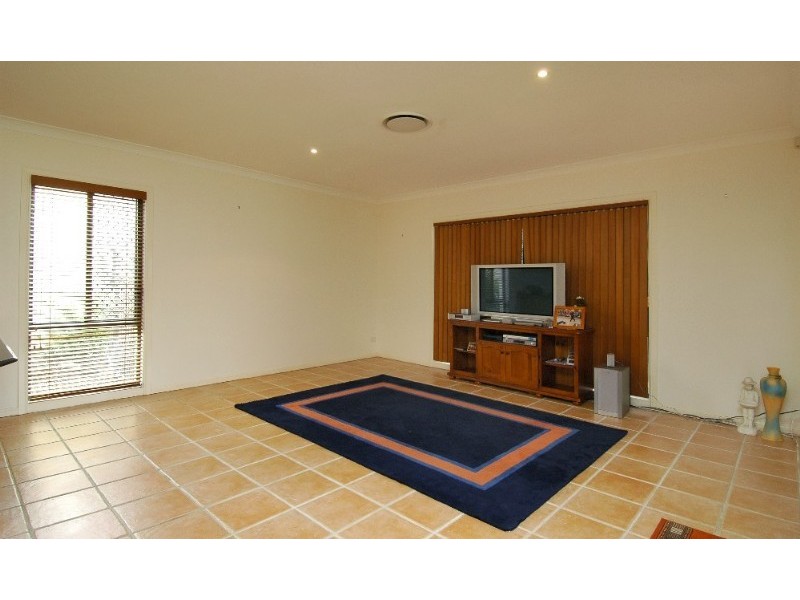 7 Oxford Place, Arundel QLD 4214