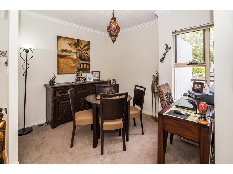 2/2 Oleander Avenue, Biggera Waters QLD 4216