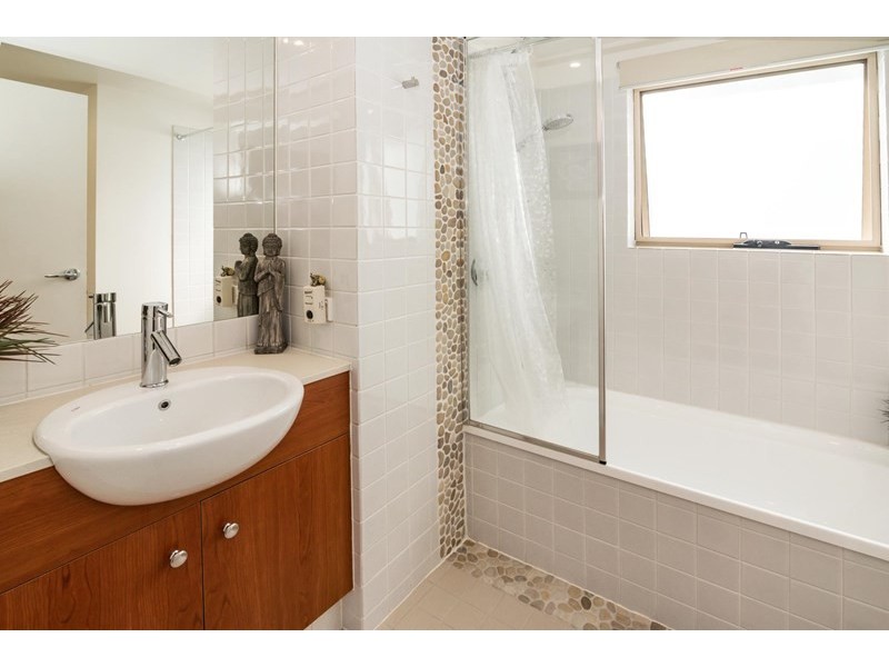 2/2 Oleander Avenue, Biggera Waters QLD 4216