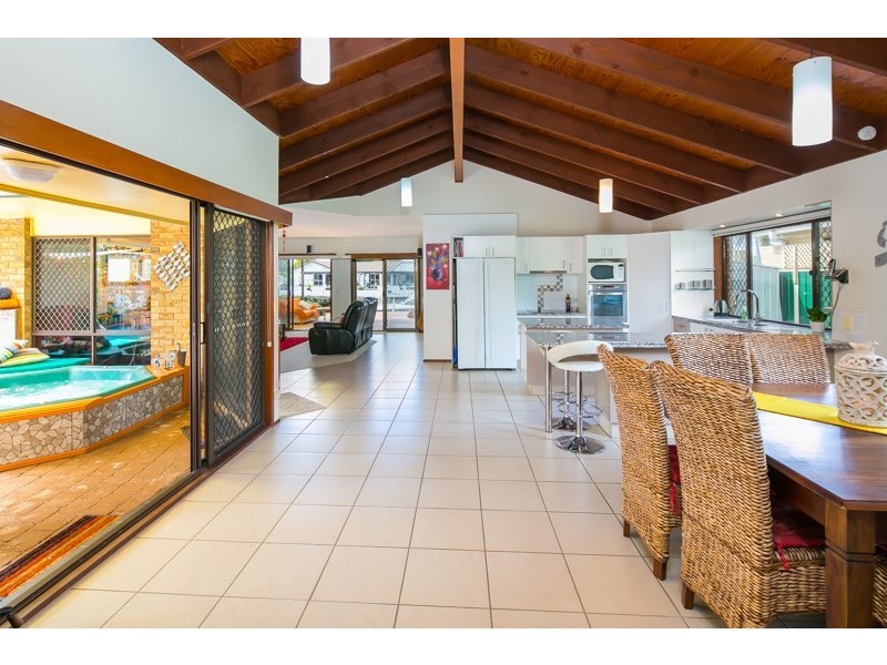 235 Morala Avenue, Runaway Bay QLD 4216