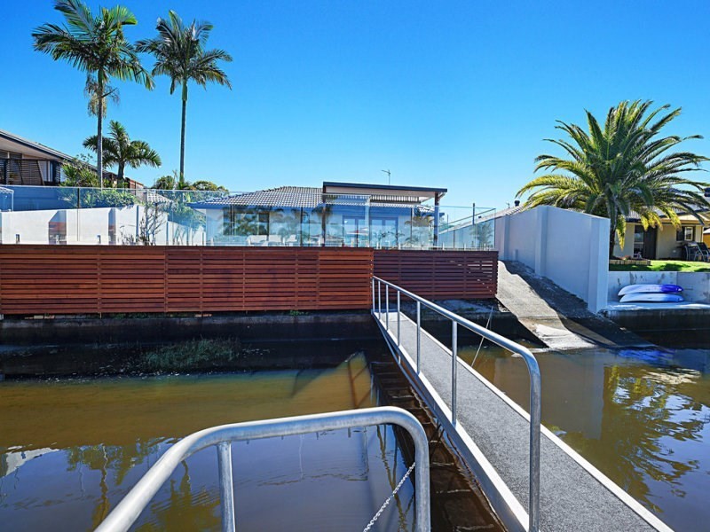 22 Matthew Flinders Drive, Hollywell QLD 4216