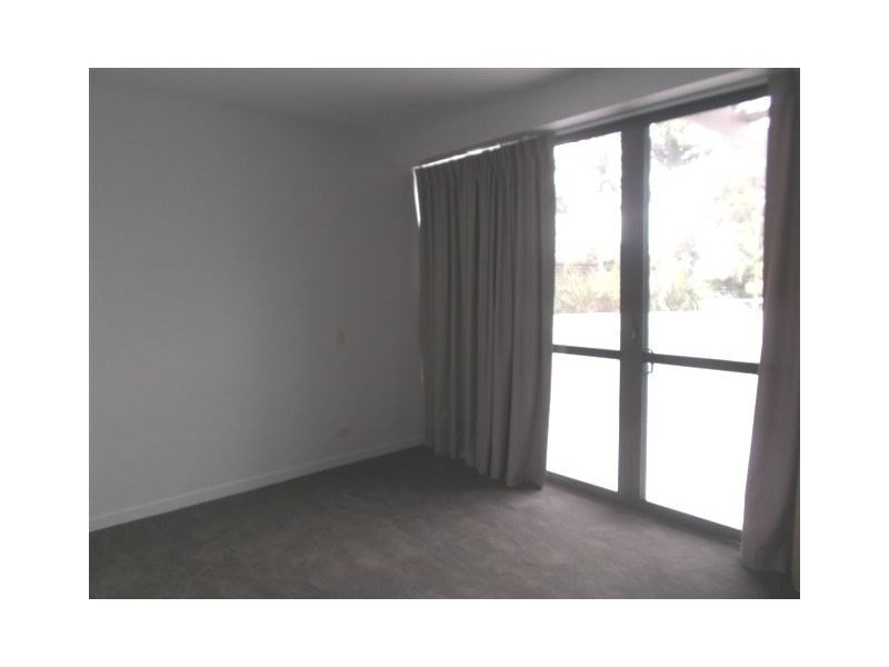 2102/1 Marina Promenade, Paradise Point QLD 4216