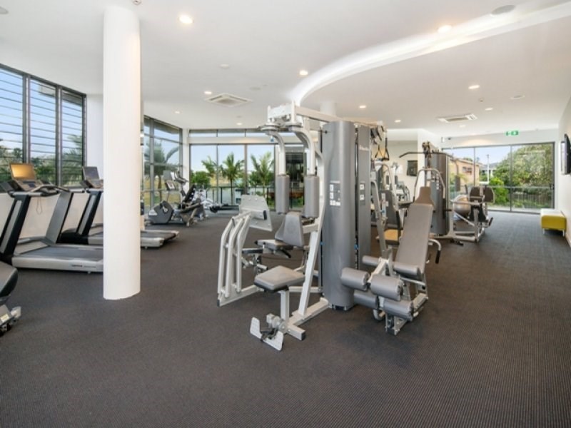 2102/1 Marina Promenade, Paradise Point QLD 4216