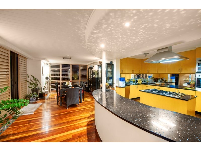 27/8 Paradise Parade, Paradise Point QLD 4216